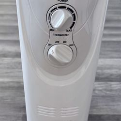 2 Portable Electric Heaters