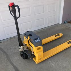 BRAND NEW ELECTRIC PALLET JACK 
