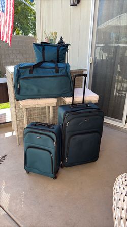 Protocol Luggage Set – 4 Pieces
