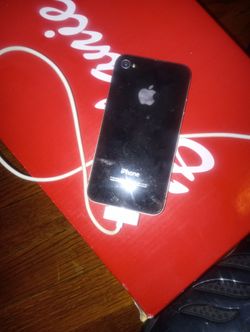 Apple iPhone 4S with charger