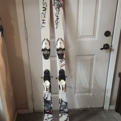 Skies Size 170