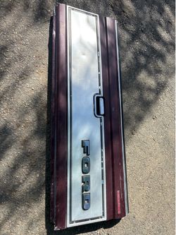 Ford ranger tailgate