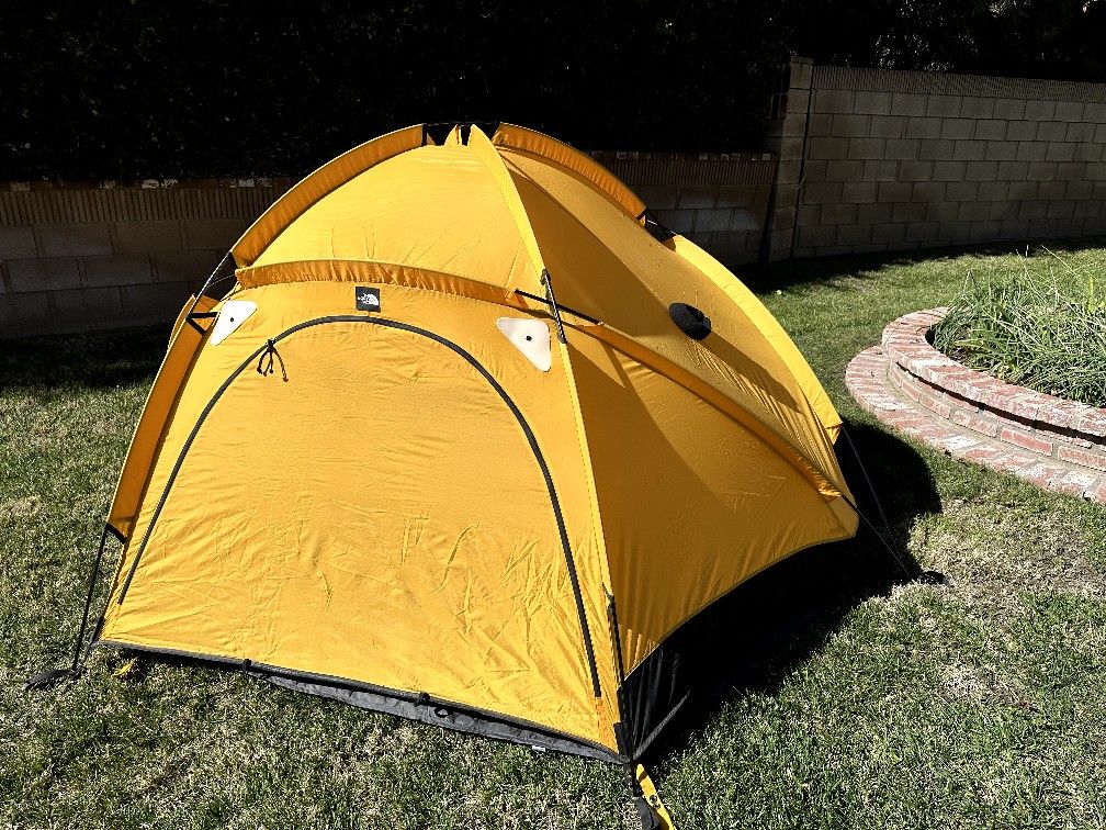 zelt und luftmatratze Pop-Up-Zelt, mit Integrierter Fußpumpe, Isomatte, Aufblasbare Matratze für Camping, Rucksackreisen, Wandern, Zeltfallen-Reisen : Nissan Navara D23 Pop-Top Dachschutz Ersatz für Farbwahl:Dunkelbraun
