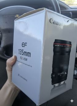 Canon 135mm f2.0 lens