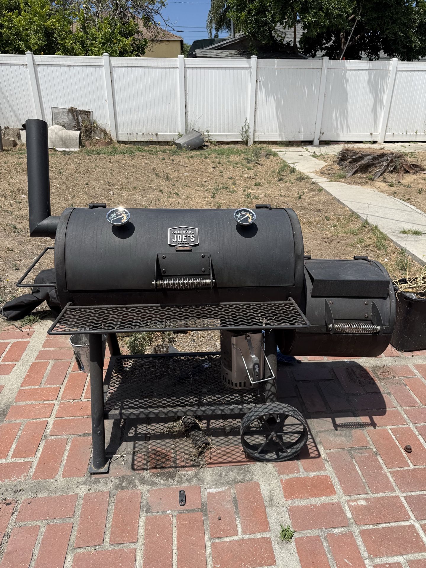 Oklahoma Joe smoker