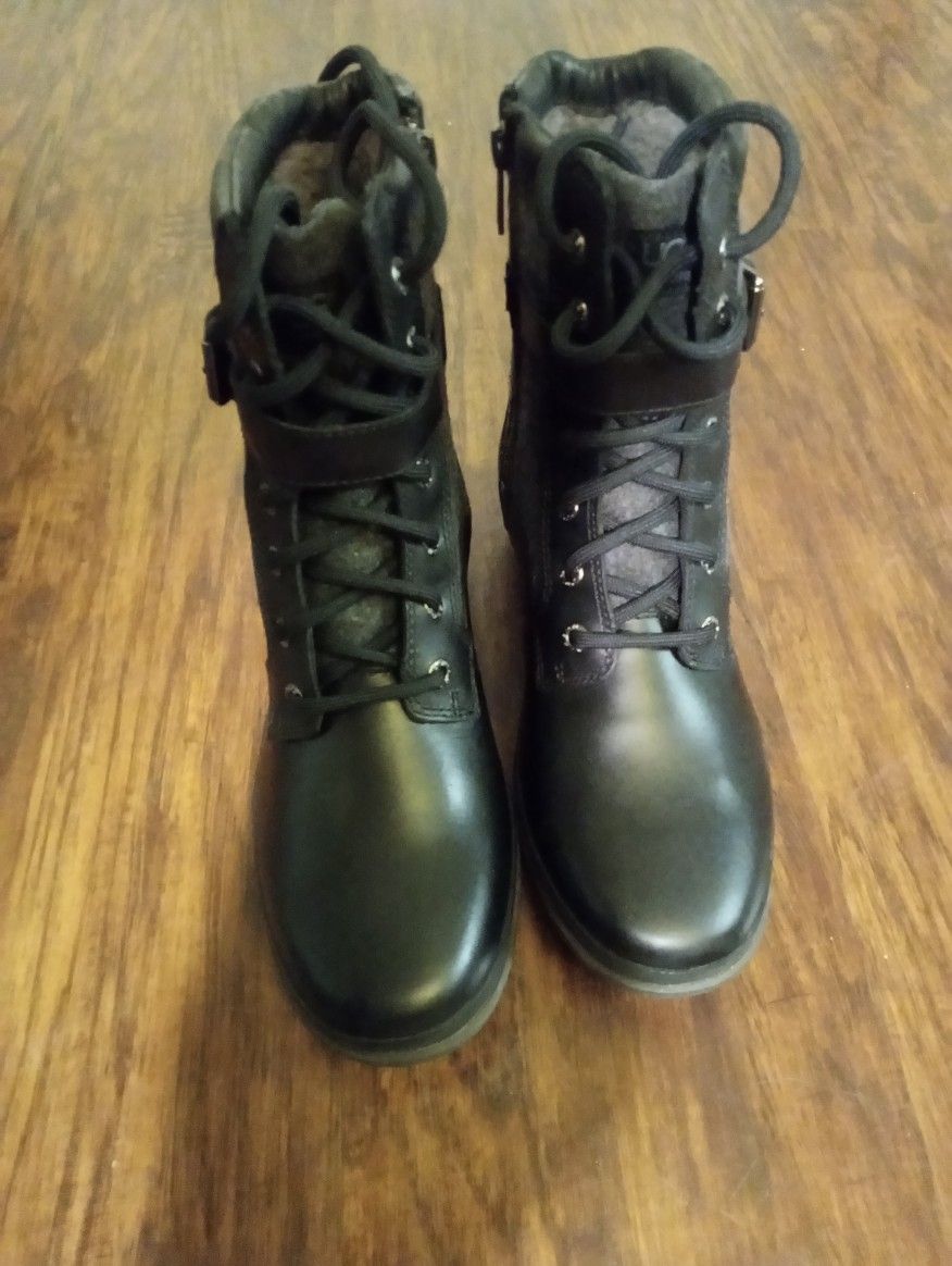 Ugg Water Proof Leather