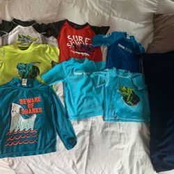 Rash guard boys 3t water shirts $3 each. 