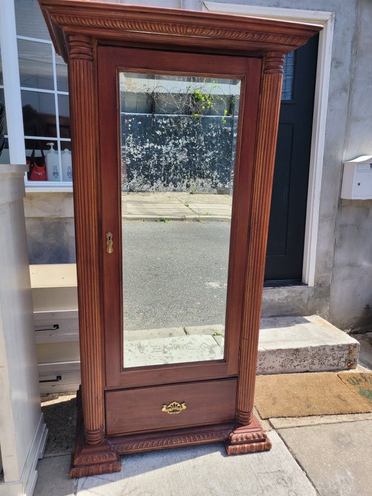 Antique Mirror/dresser
