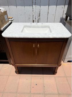 Bathroom vanity sink
