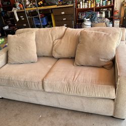 Sleeper Sofa 86’