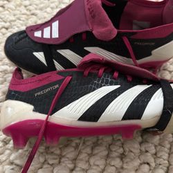 Adidas Predator Size 5.5
