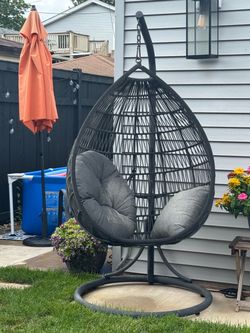 Outdoor or indoor egg chair