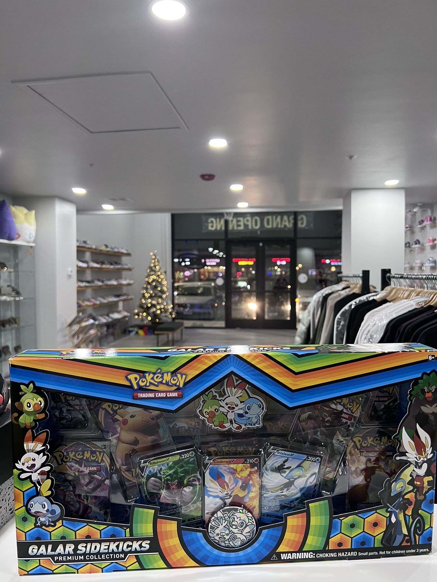 Pokemon Galar Sidekicks Premium Collection