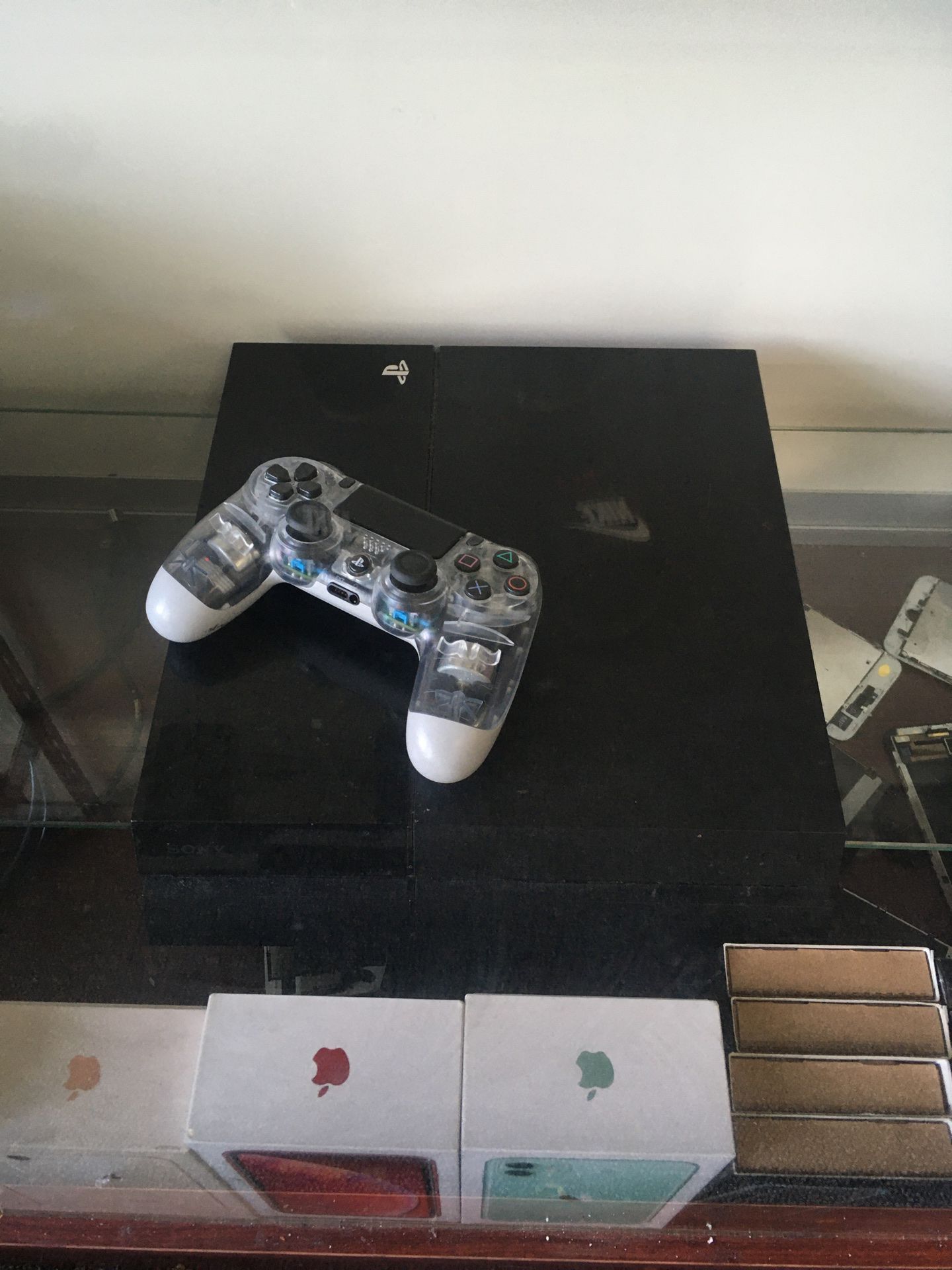 Ps4 with 1 controller and cords