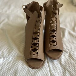 Woman’s chunky heals