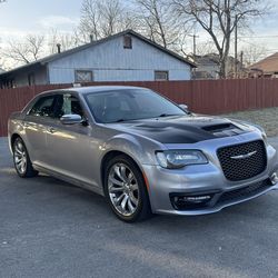 🌟 2018 Chrysler 300