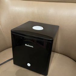 Holmes Ultrasonic Cube Humidifier 