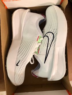 Nike Flyknit Running Sneakers