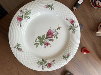 4 Big Fine Plates