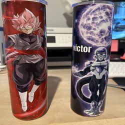 Ofrecemos tazas y vasos personalizados, personalizados según las especificaciones del cliente, ya sea para una ocasión especial o para uso personal. T