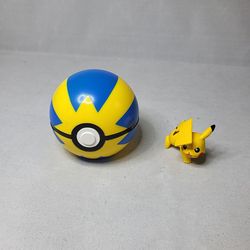 Pokemon Pikachu with Pokeball clip n go