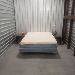 Queen Mattress And Box Spring 