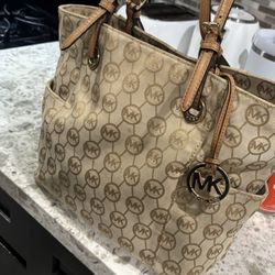 “Michael Kors”  Purse/Handbag  Tan 