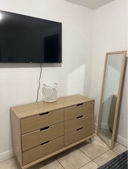 Mirror and dresser