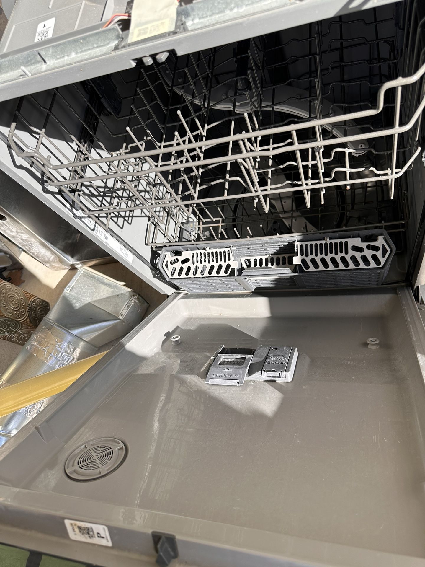 Dishwasher 