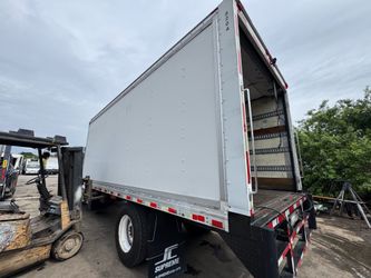Supreme 20’ dry box