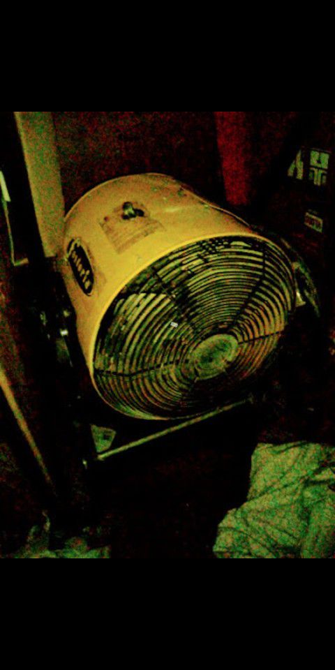 Fostoria Heat Wave 15 Electric heater 