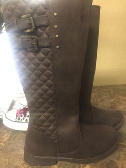 Be boots size 2
