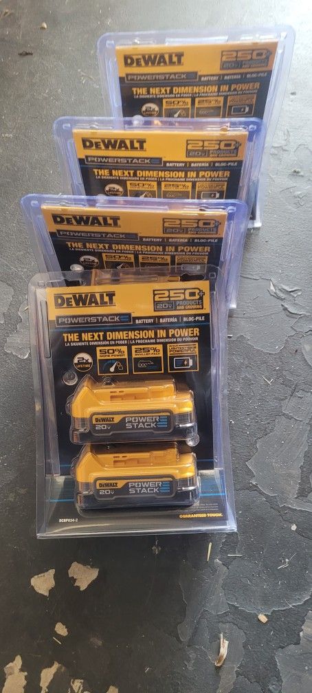 DEWALT 20v Powerstack Batteries