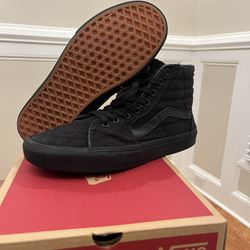 Kids sz 7.5 / Wmns sz 9 Vans