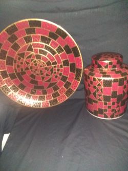 matching decorative vase and plateset
