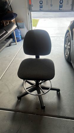 Computer chair