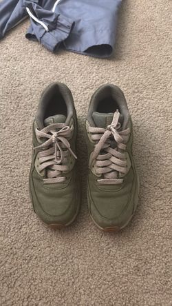 Nike air maxes