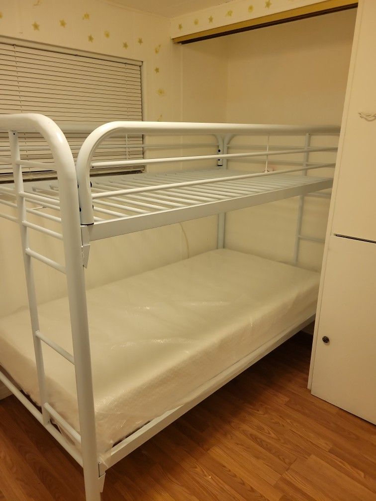 Bed Bunks New 