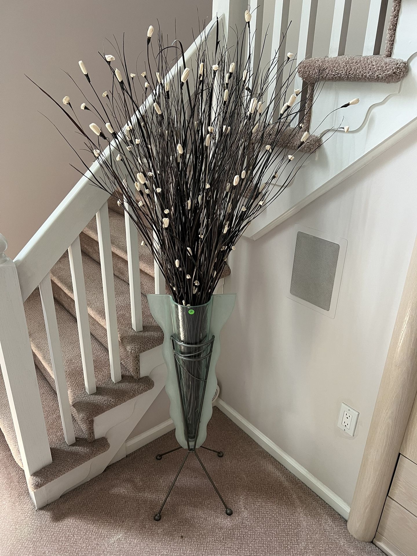 Vase Stand