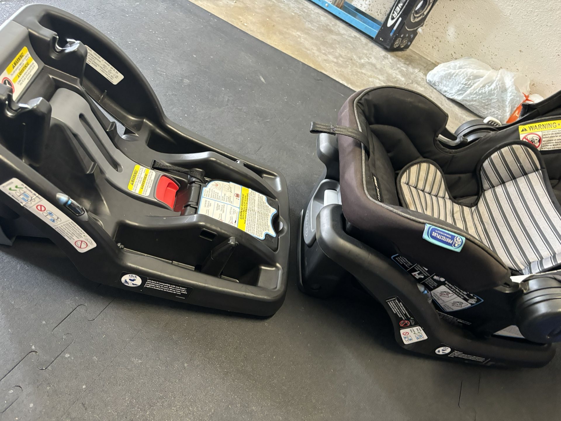Infant Car Seat And 2 Bases