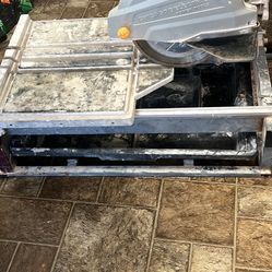 Chicago Electric 10” Sliding Wet Tile brick Saw