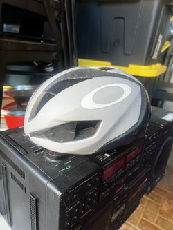 Oakley Helmet 