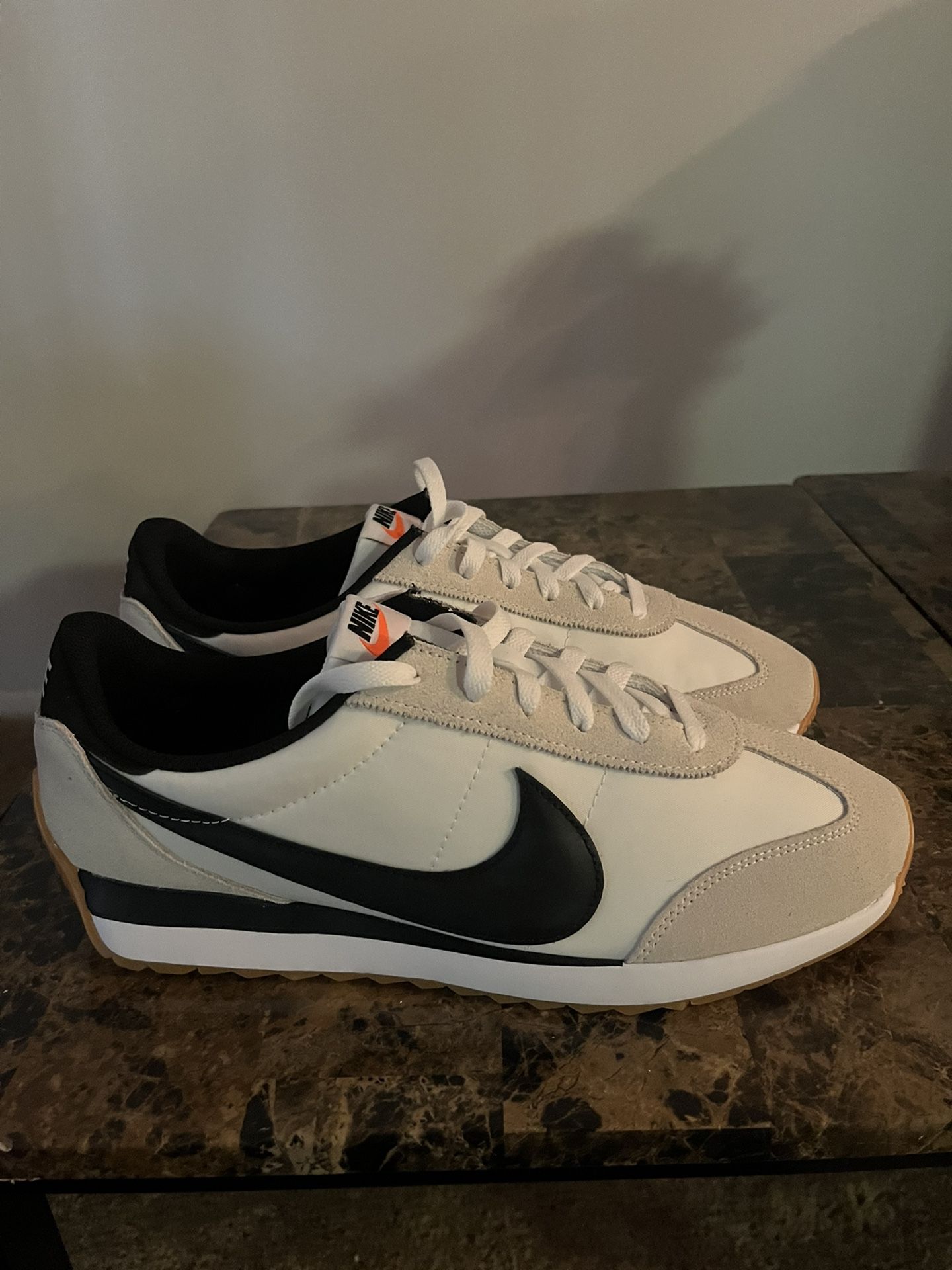 Mens Nike Cortez Size 11