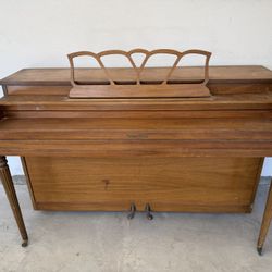 Free Piano - Barker Bros