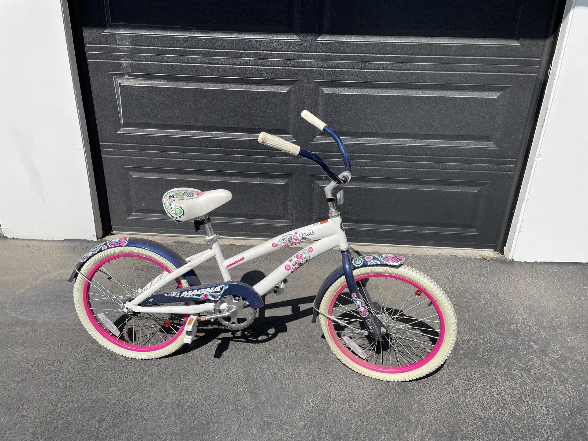 Magna Oasis Beach Cruiser
