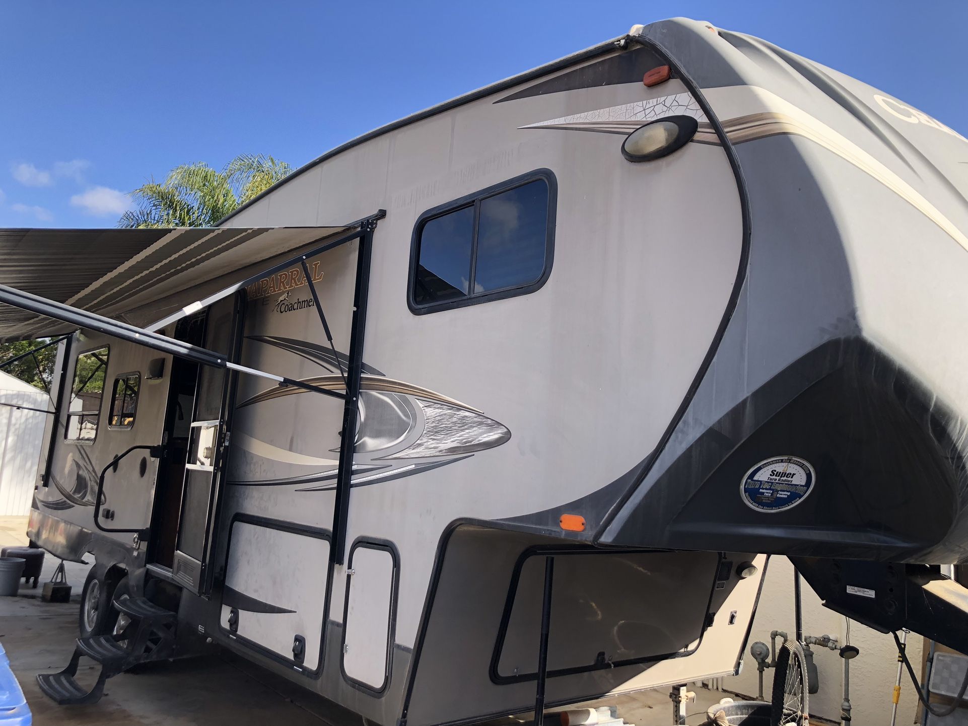 Fifth Wheel RV
