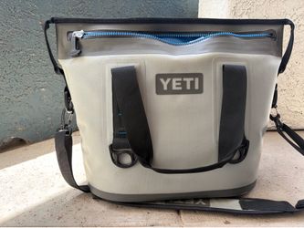 Yeti Hopper 30 Ice Chest