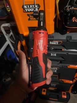 Milwaukee Cordless Ratchet Tool 3/8”