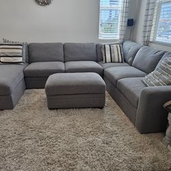 Large Modular Sectional Sofa + Ottoman + Rug (Like New)