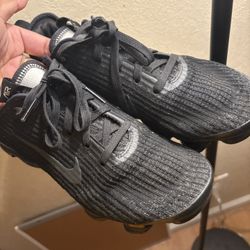 All Black Nike Air Max 